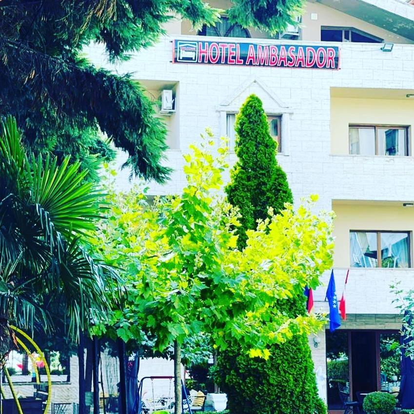 Hotel Ambasador Garden Lezhe Exterior photo