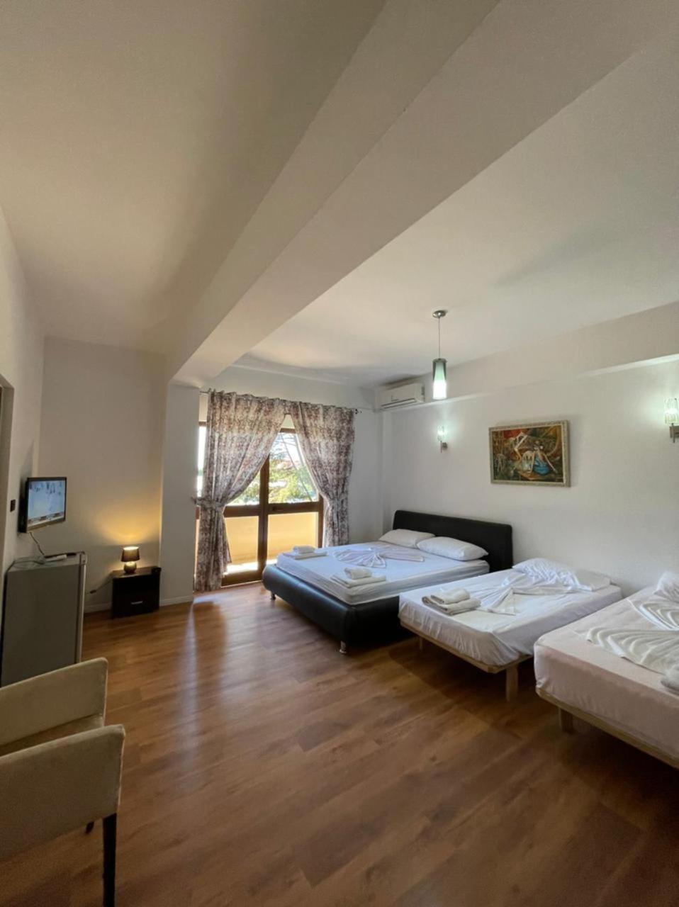 Hotel Ambasador Garden Lezhe Room photo